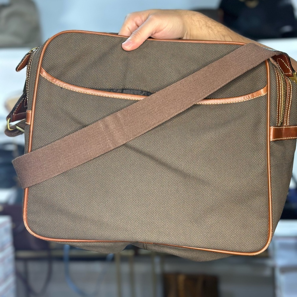 BALLY MESSENGER BAG